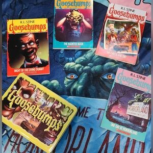 Goosebumps Book Lot with Themed Tin - Blue, Teal, Red Accents